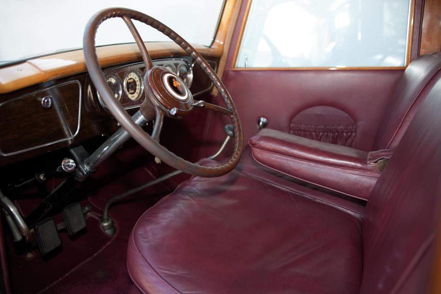  Packard Twelve Close Coupled Limousine 1935 года  (фото 26 из 28)